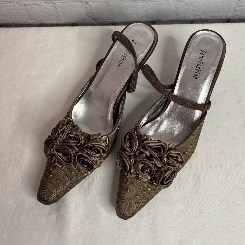 John Fashion Beaded Roses Elegant Slingback Taupe Formal Heels